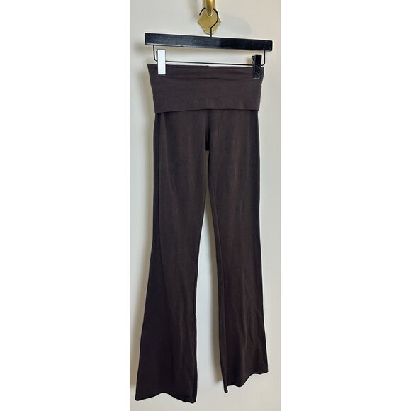 SKIMS Foldover Pants and Stretch Cotton Tee Set in Iron XX-Small - Picture 7 of 13